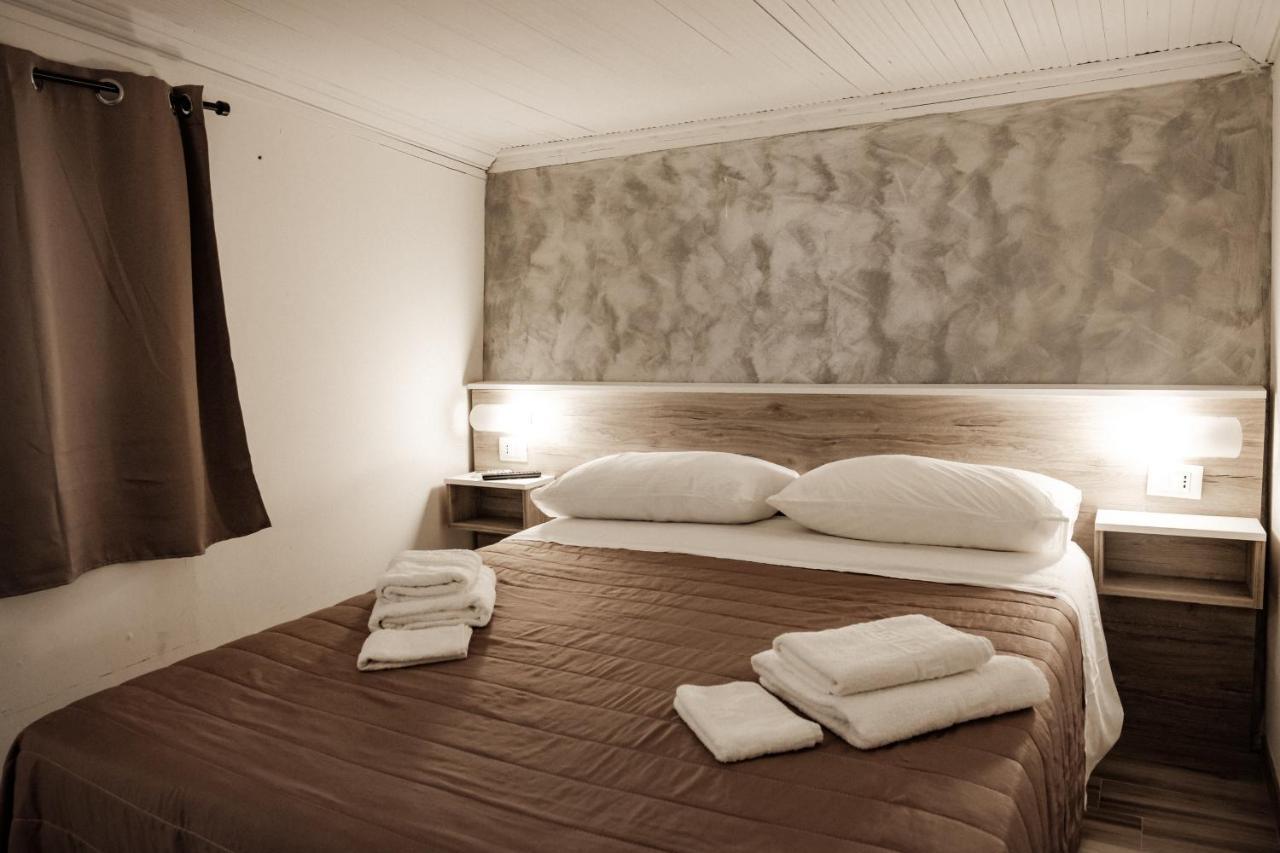 Riva Del Sol Beach Resort Санта-Катерина-делло-Ионио Экстерьер фото